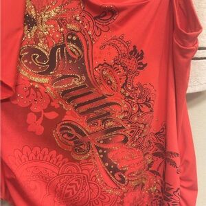 Stylish Red Graphic Women's Top